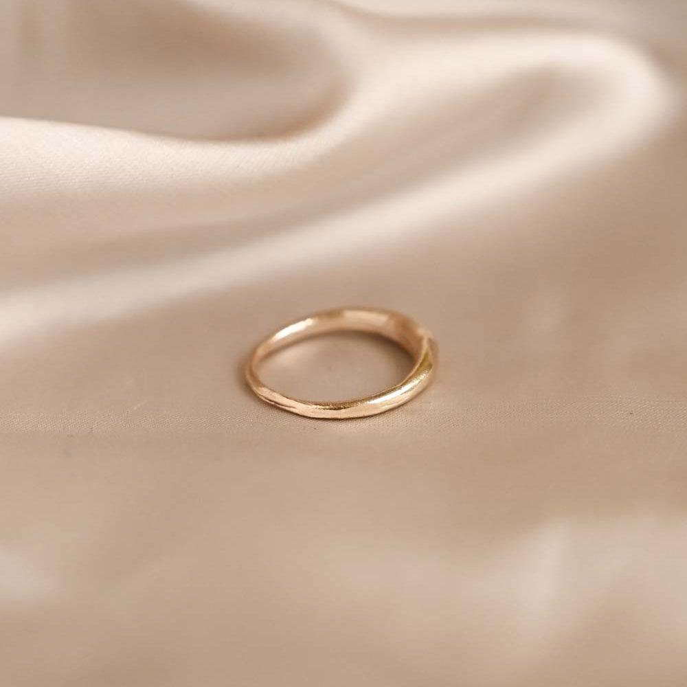 9ct Gold Eclipse Stacking Ring