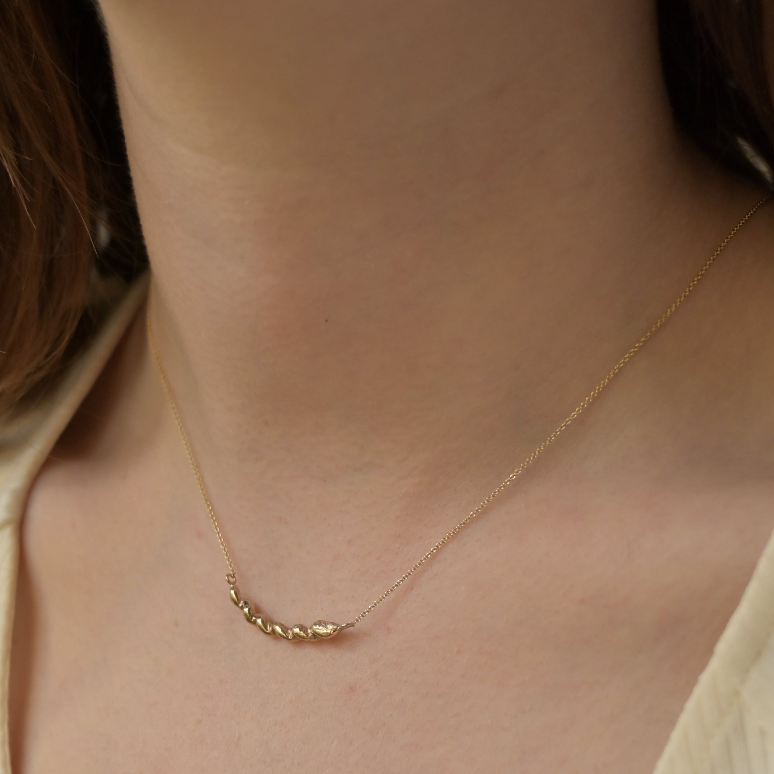 9ct Gold Revolution Curve Necklace