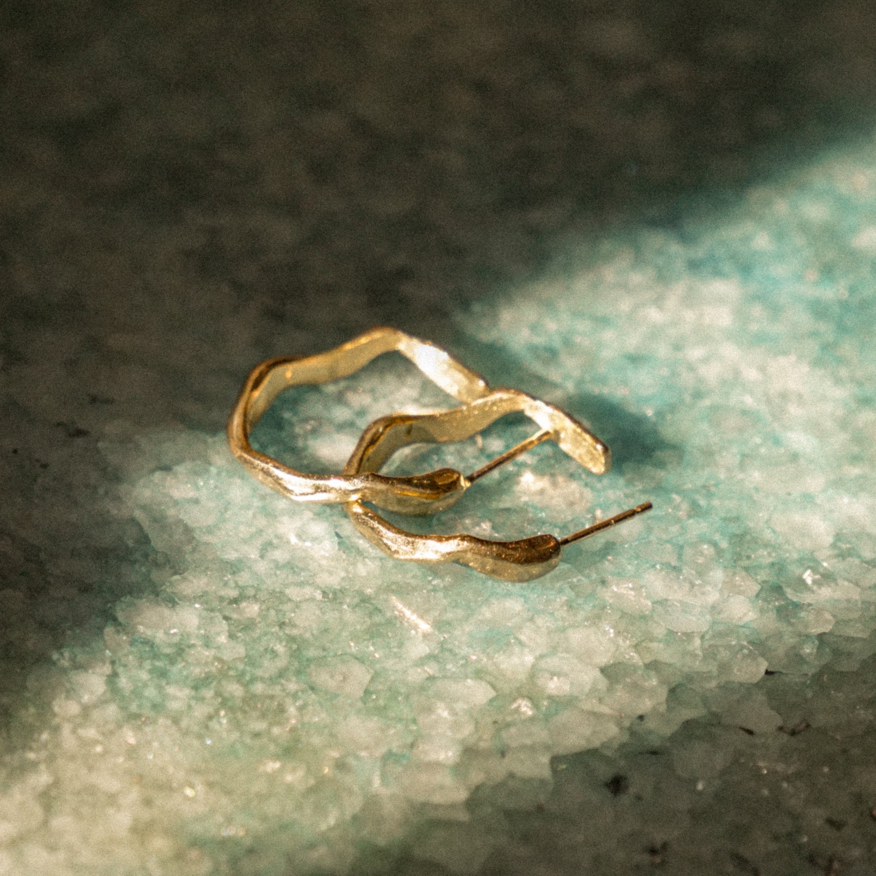 9ct Gold Wave Hoop Earrings