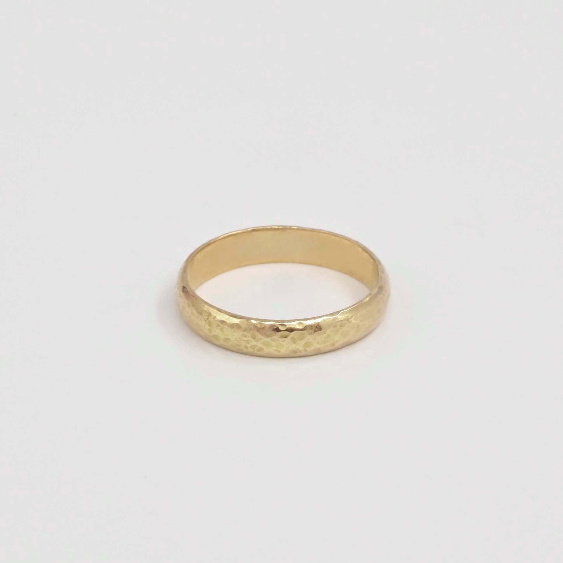 9ct Yellow Gold 4mm Wedding Ring