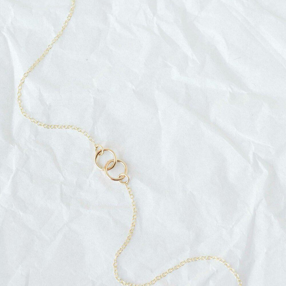 9ct Gold Connected Circle Necklace